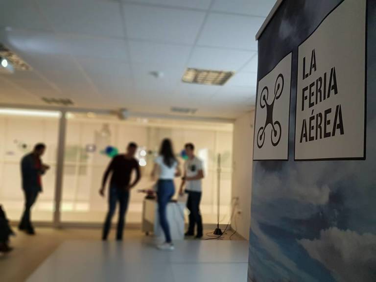 LA FERIA AEREA