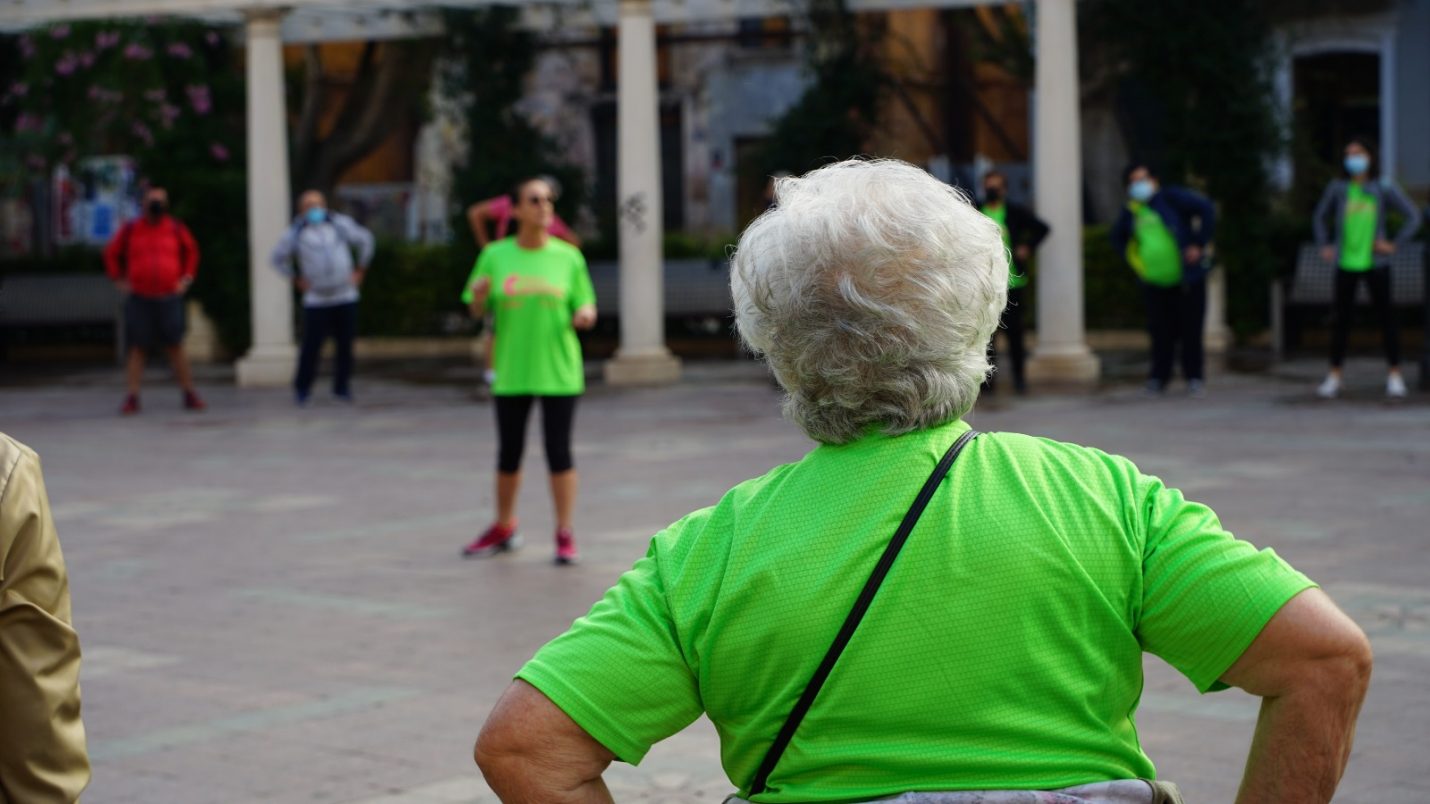 «Alzira camina»