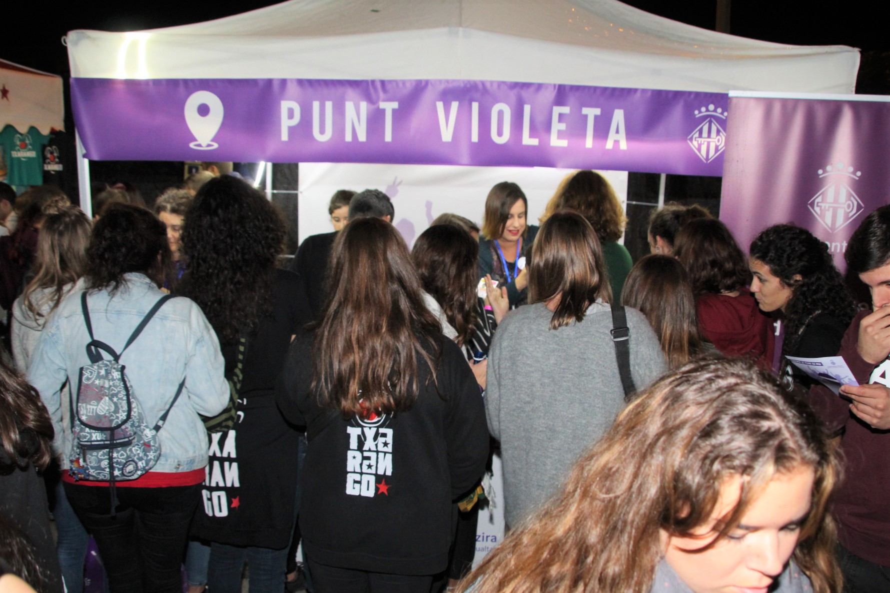 Igualdad instalará su punto violeta en el recinto ferial para propiciar unas «fiestas en paz» durante el concierto «Celebrem el 9 d’Octubre»